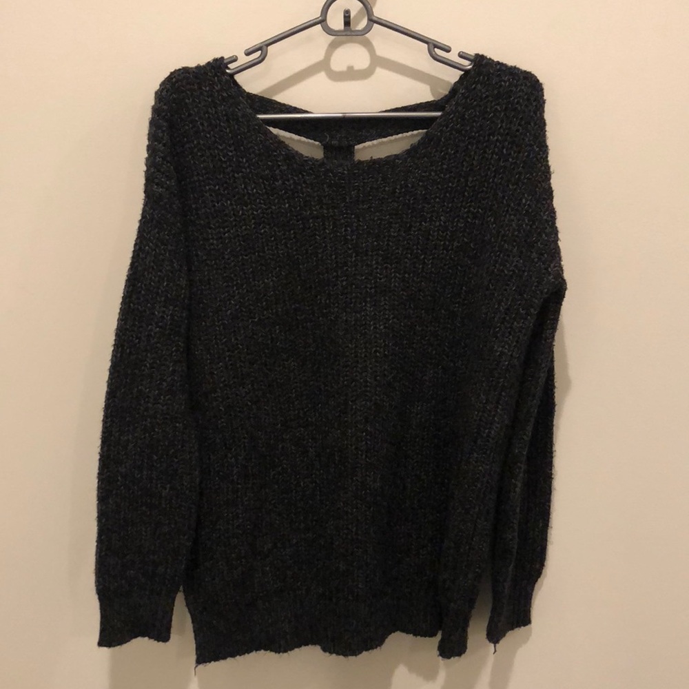 Open-back Sweater